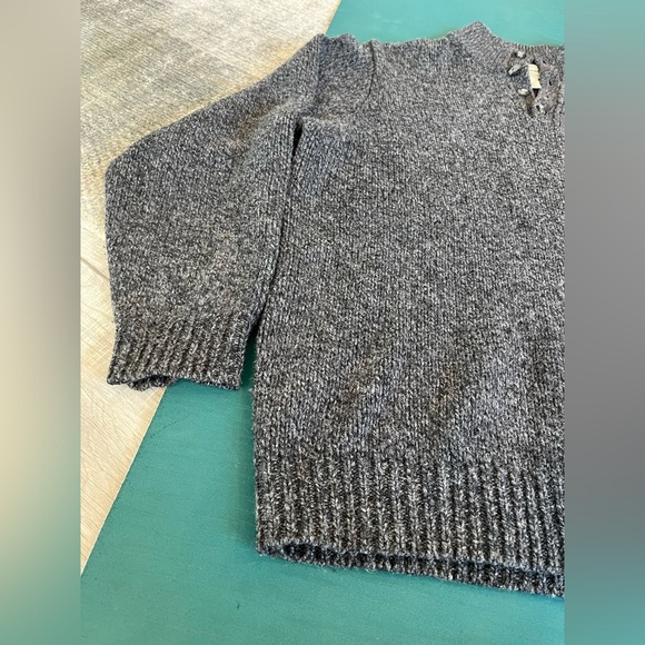L.L. Bean Men’s 100% Gray Lambs Wool Sweater Pullover Henley Size XL Classic - Picture 4 of 8